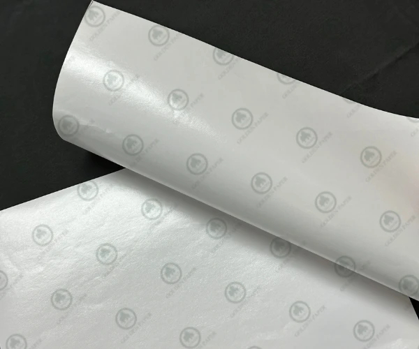 Analyse du papier de sortie: du papier de décharge de silicone au papier adhésif