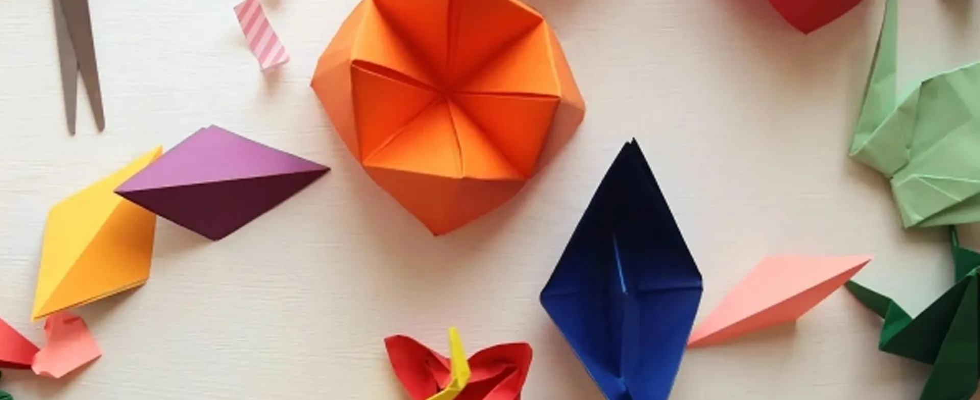 Golden Paper Solutions pour l'excellence du bureau et de la papeterie